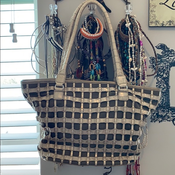 Handbag - Picture 4 of 7